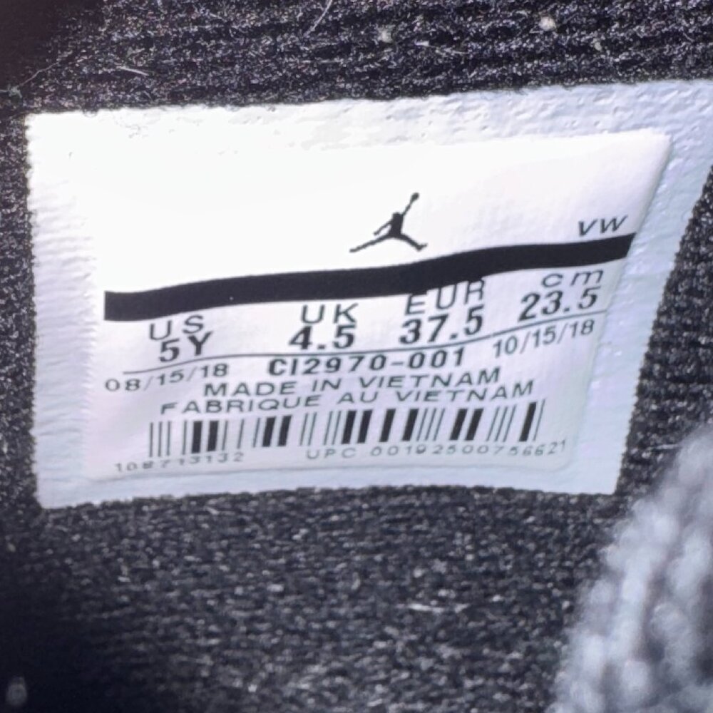 Jordan 4 Retro Laser Black Gum Sneakers | Youth 5Y (Women’s 6.5 / Men’s 5) - Picture 10 of 10